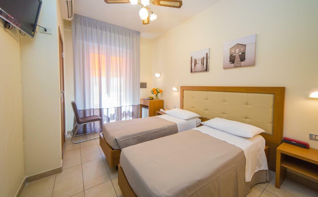 Hotel Mediterraneo Hotel&suites 3*